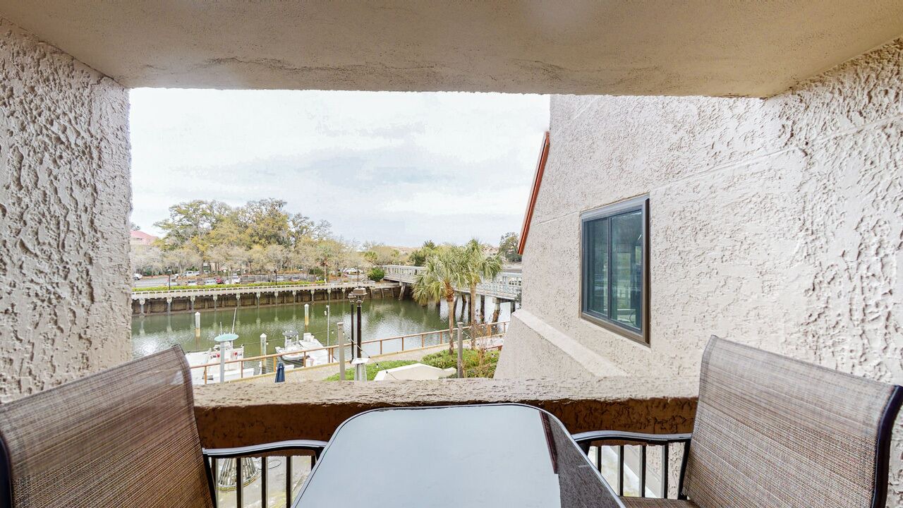 Photo of Patio Balcony in Shelter Cove