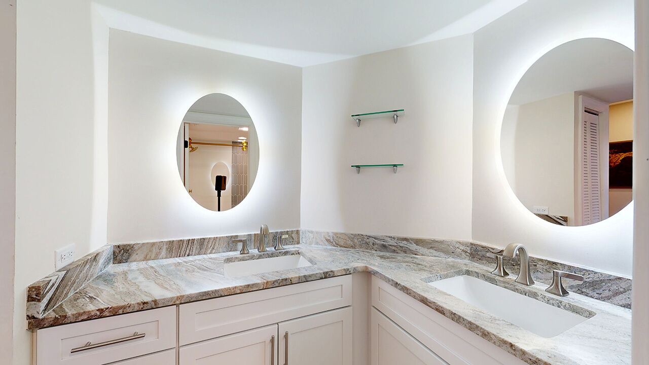 Photo of Bathroom in Shelter Cove