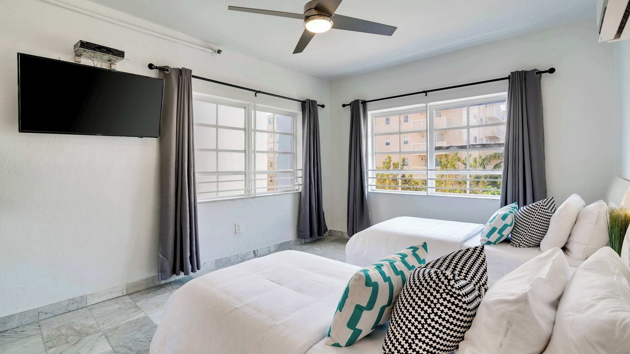 Photo of Bedroom in Flamingo/Lummus