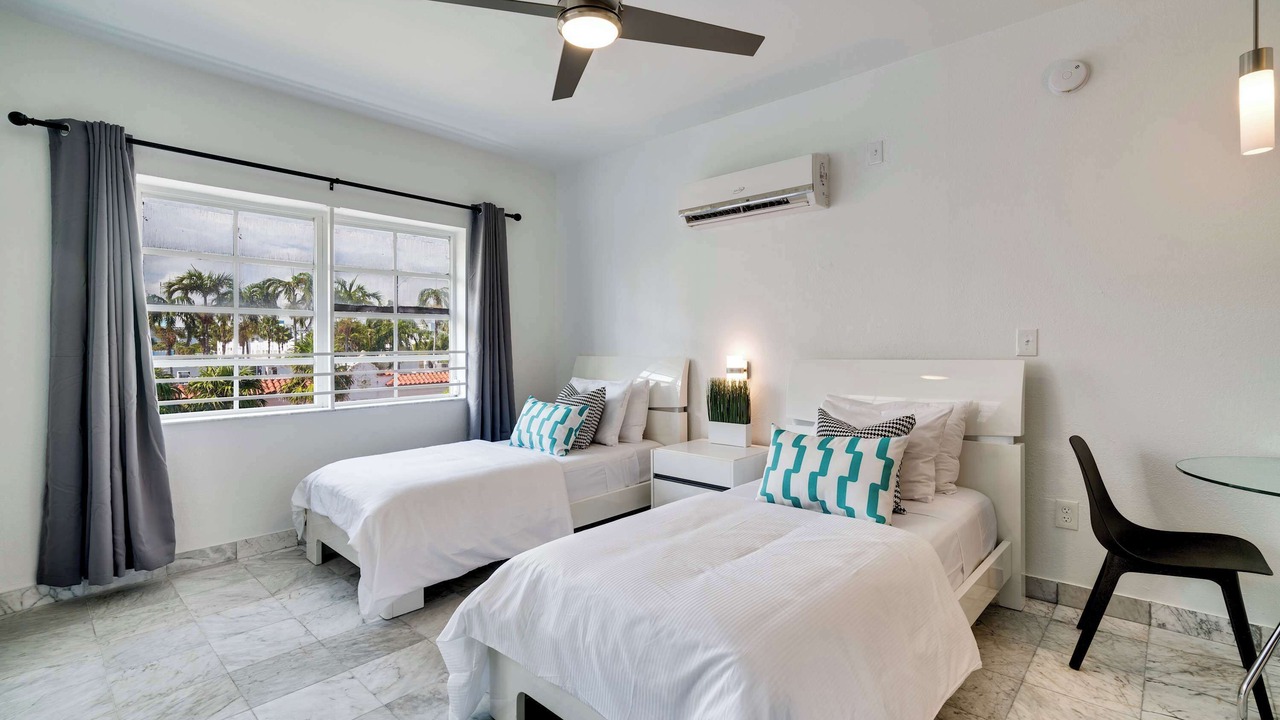 Photo of Bedroom in Flamingo/Lummus