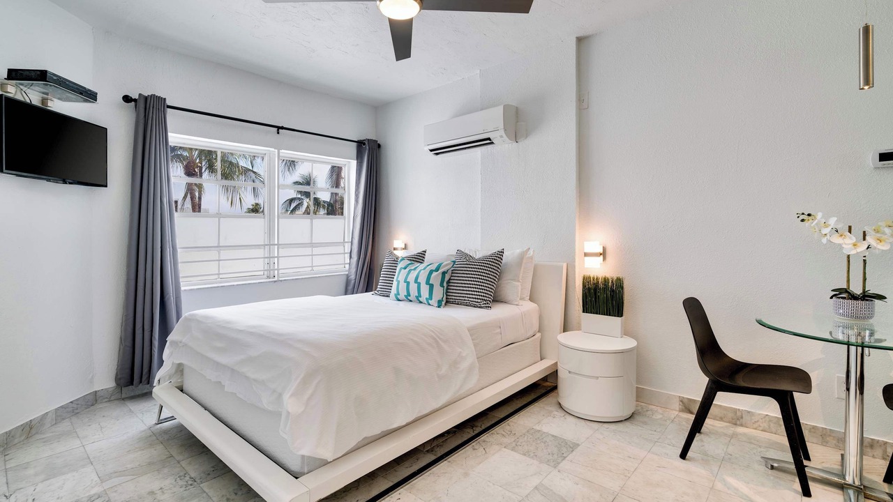 Photo of Bedroom in Flamingo/Lummus
