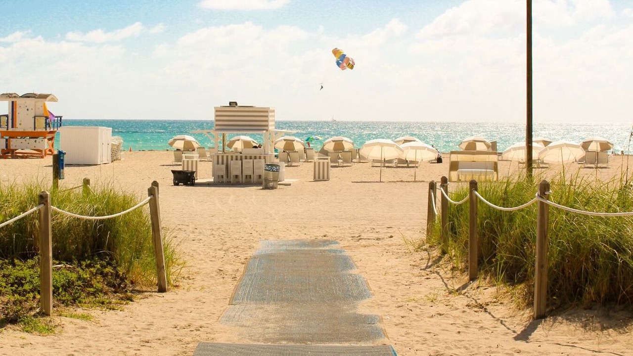 Photo of Others in Flamingo/Lummus