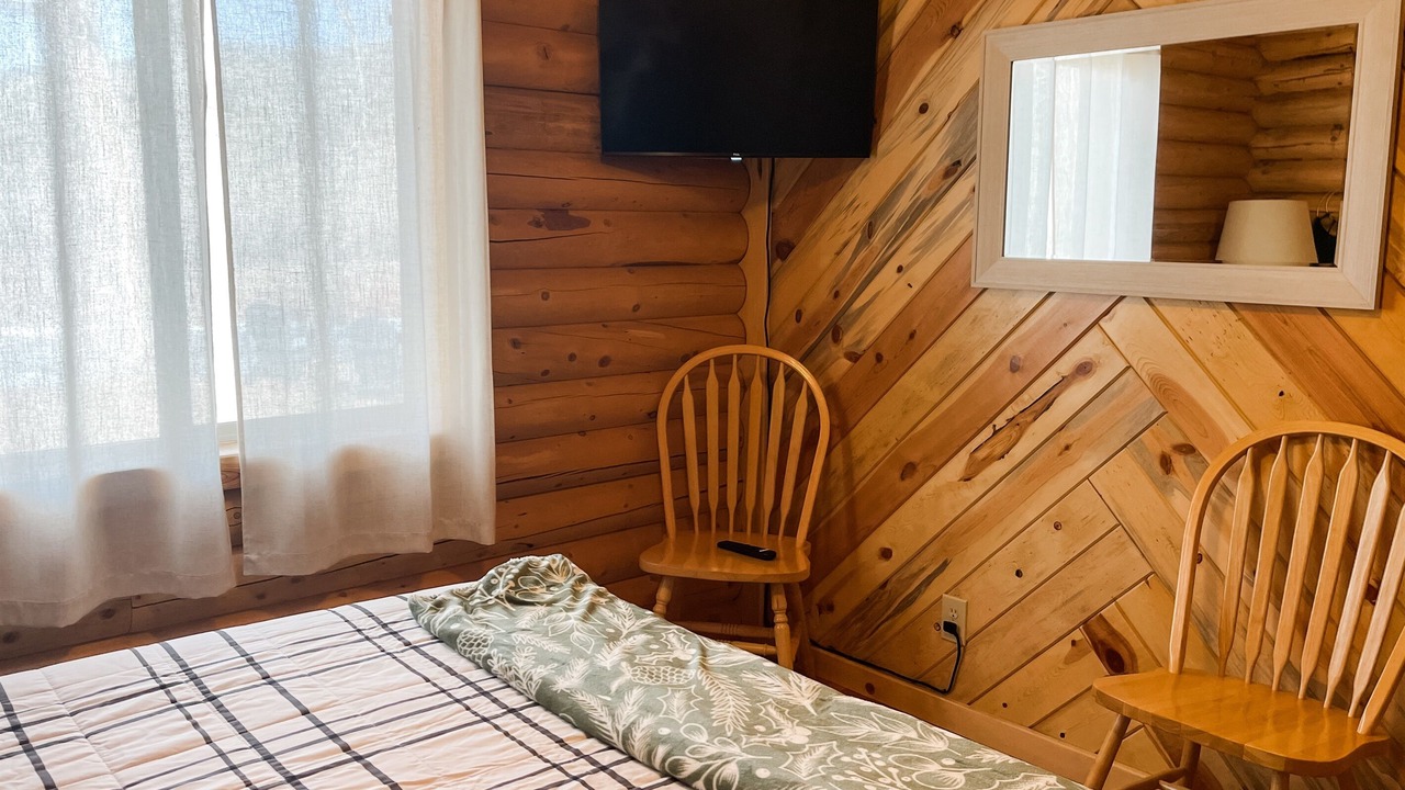 Photo of Bedroom in South Fork