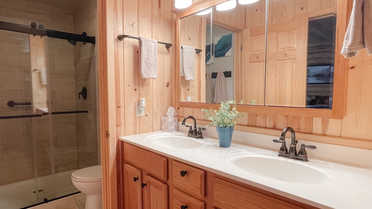 Photo of Bathroom in South Fork