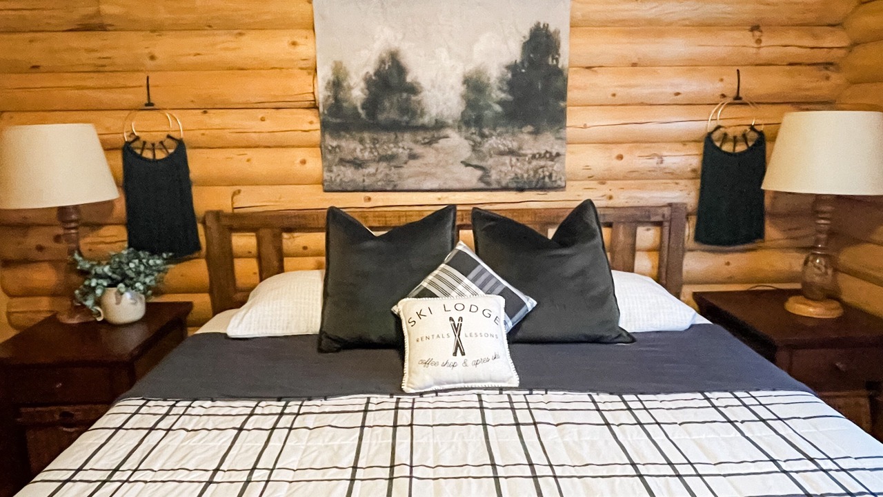 Photo of Bedroom in South Fork