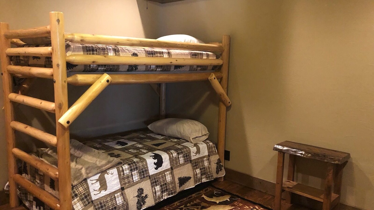 Photo of Bedroom in McCaysville