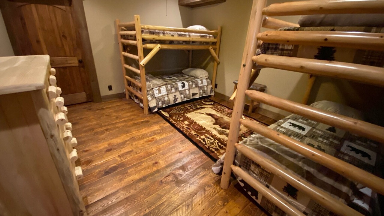 Photo of Bedroom in McCaysville