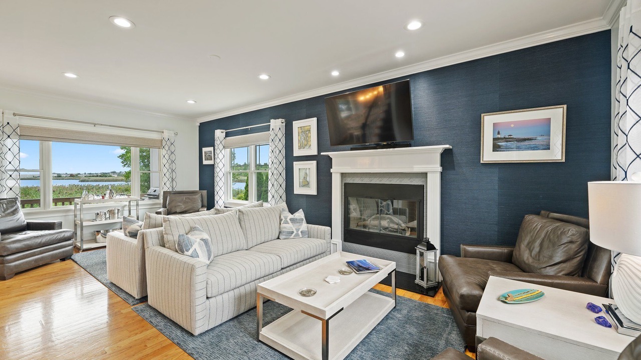 Photo of Livingroom in Bonnet Shores