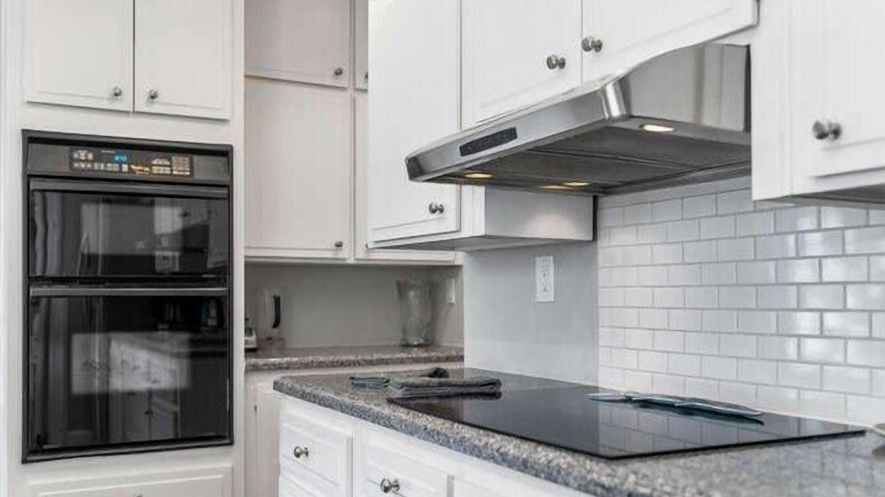 Photo of Kitchen in Harbor Beach