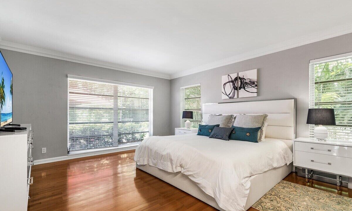 Photo of Bedroom in Harbor Beach