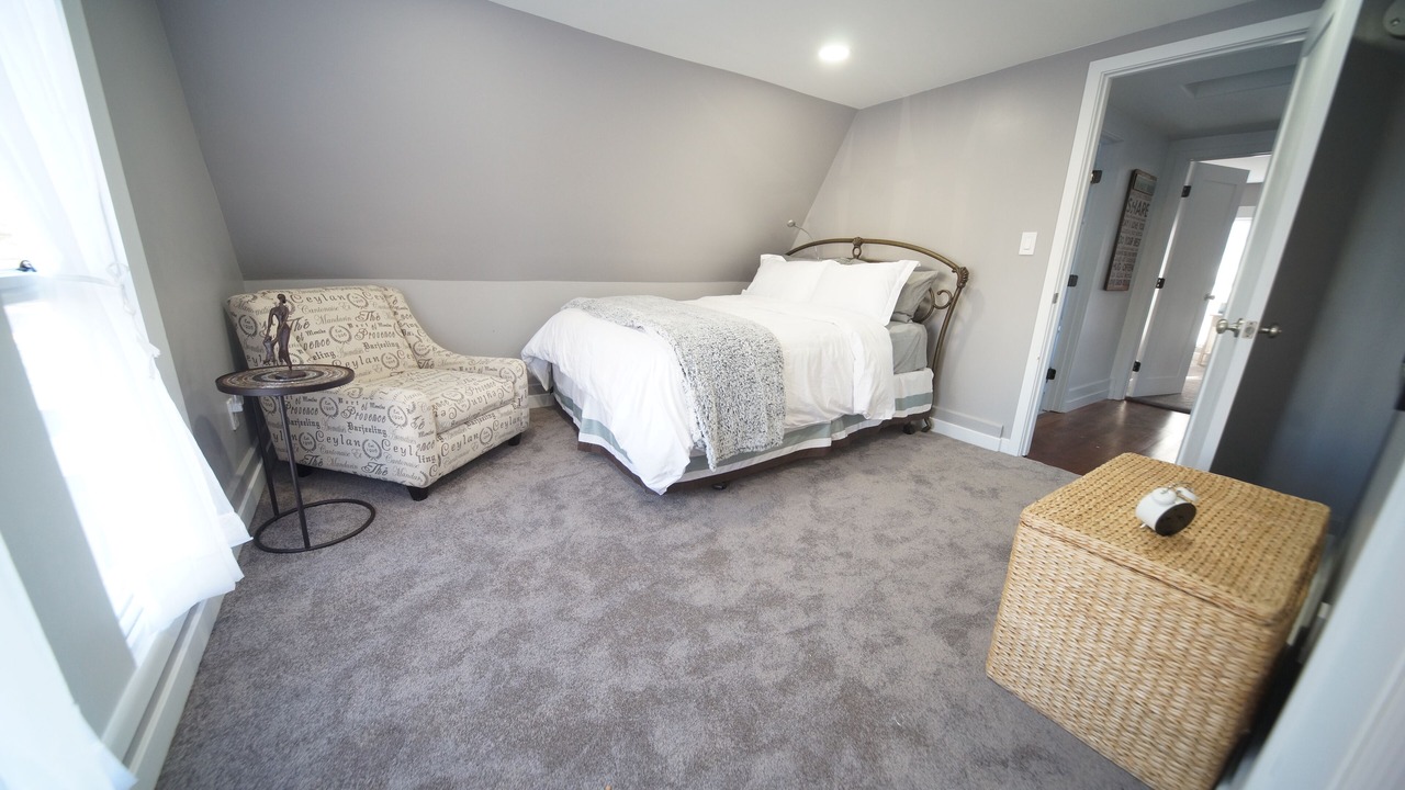 Photo of Bedroom in Delta