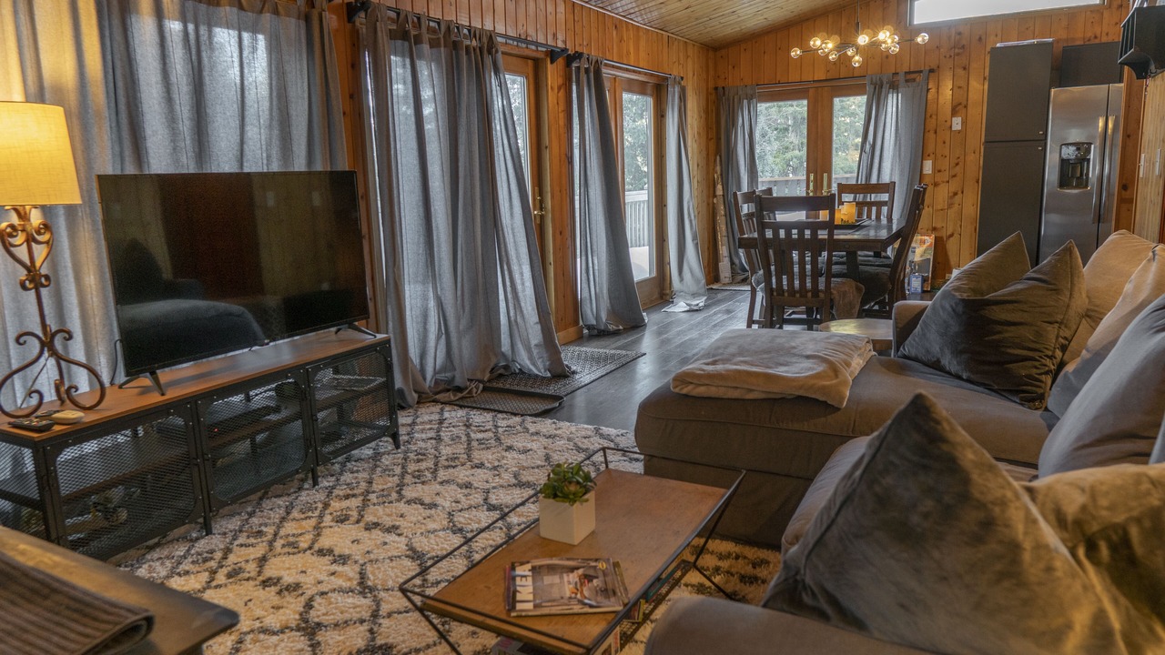 Photo of Bedroom in Shadow Mountain