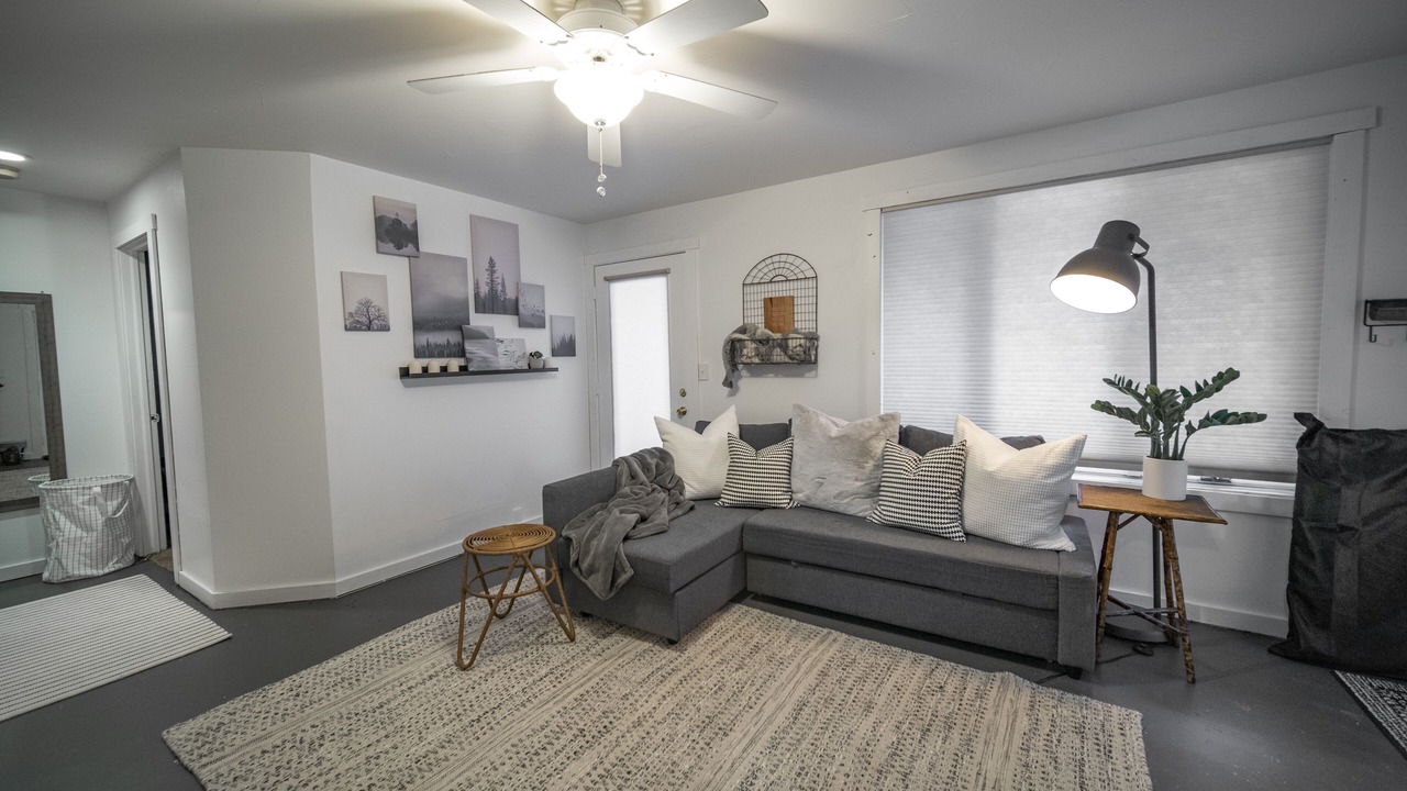 Photo of Livingroom in Shadow Mountain