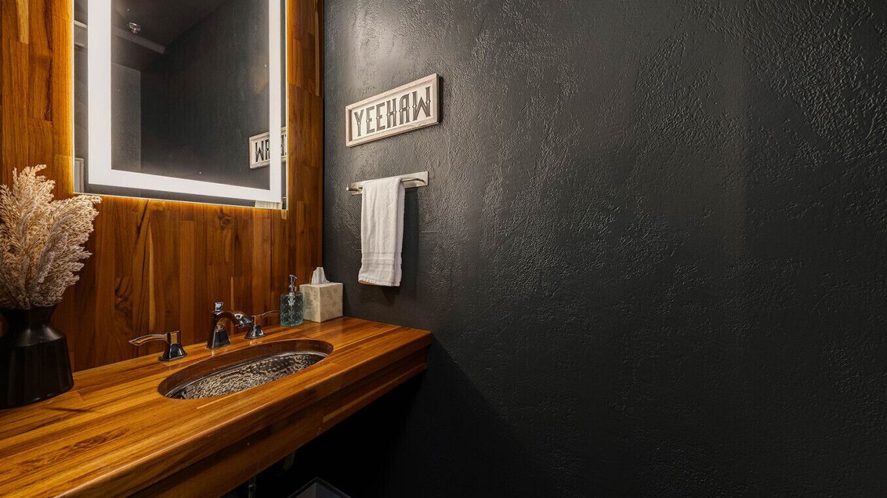 Photo of Bathroom in Academy Square