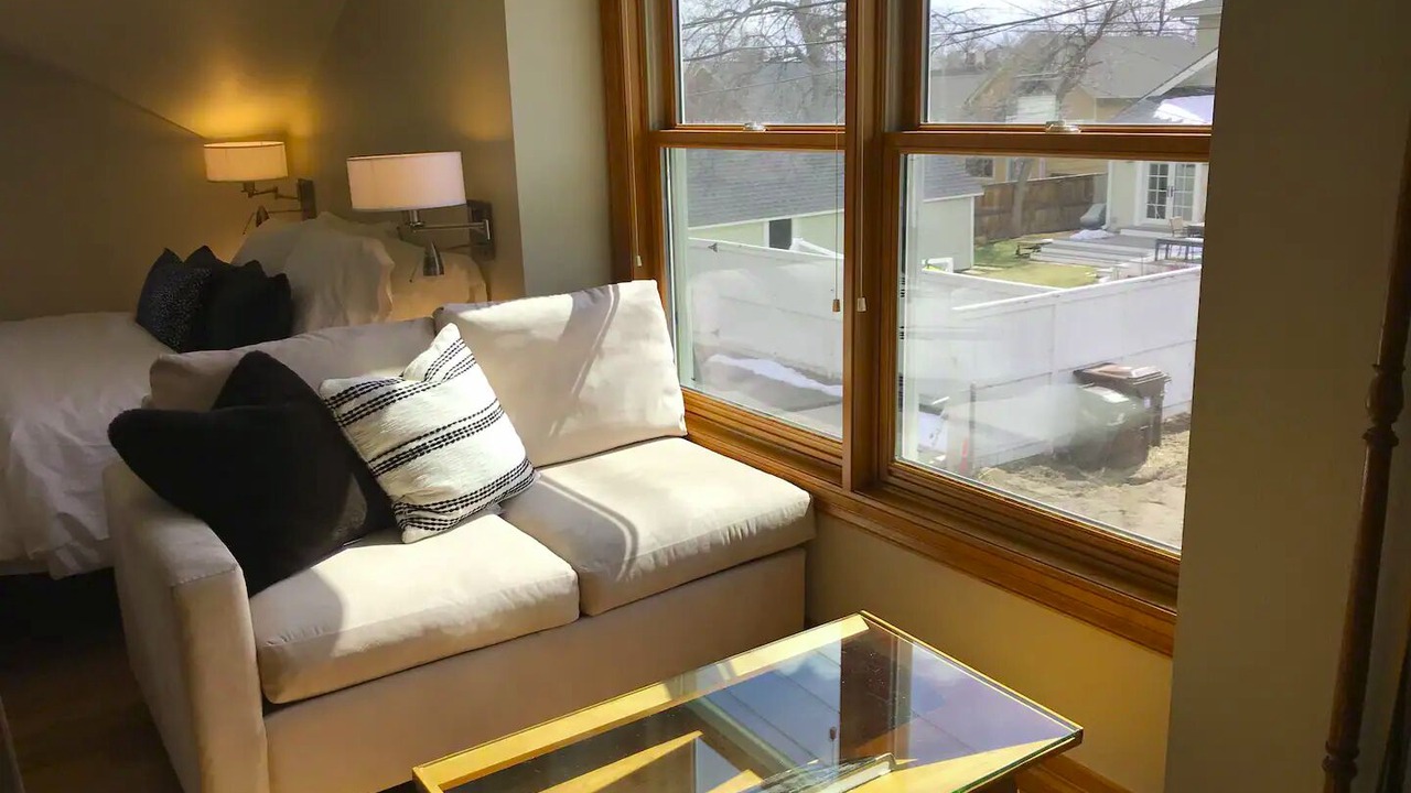 Photo of Livingroom in Central Boulder