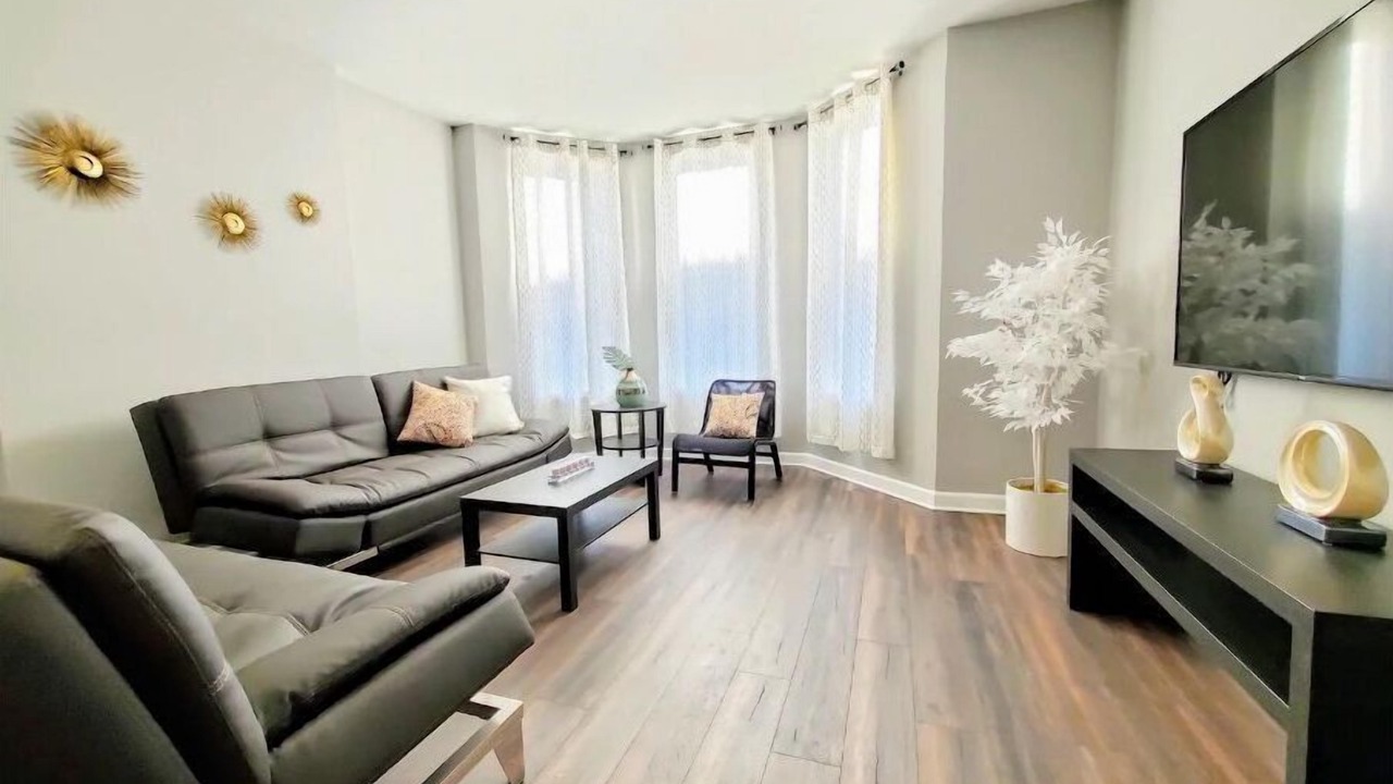 Photo of Livingroom in Armour Square