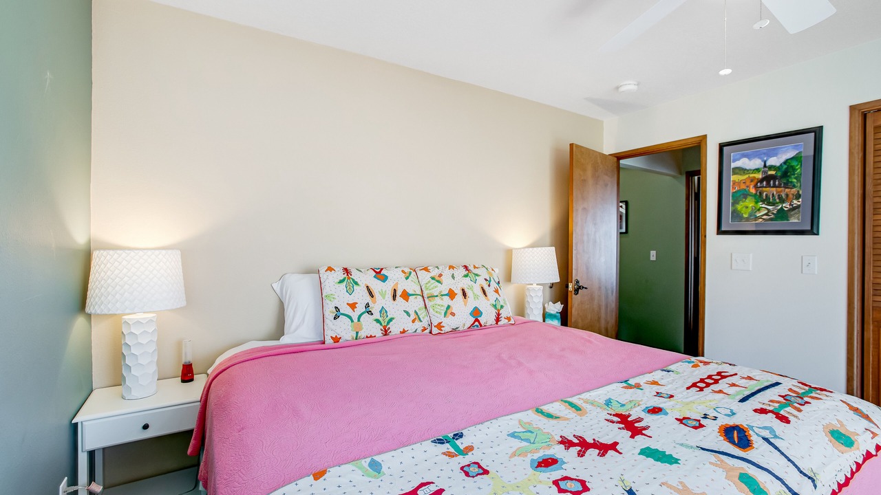 Photo of Bedroom in Netarts