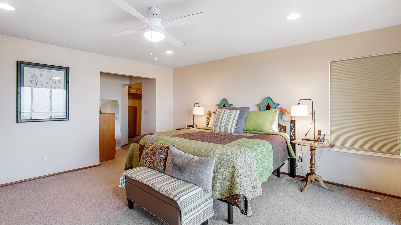 Photo of Bedroom in Netarts