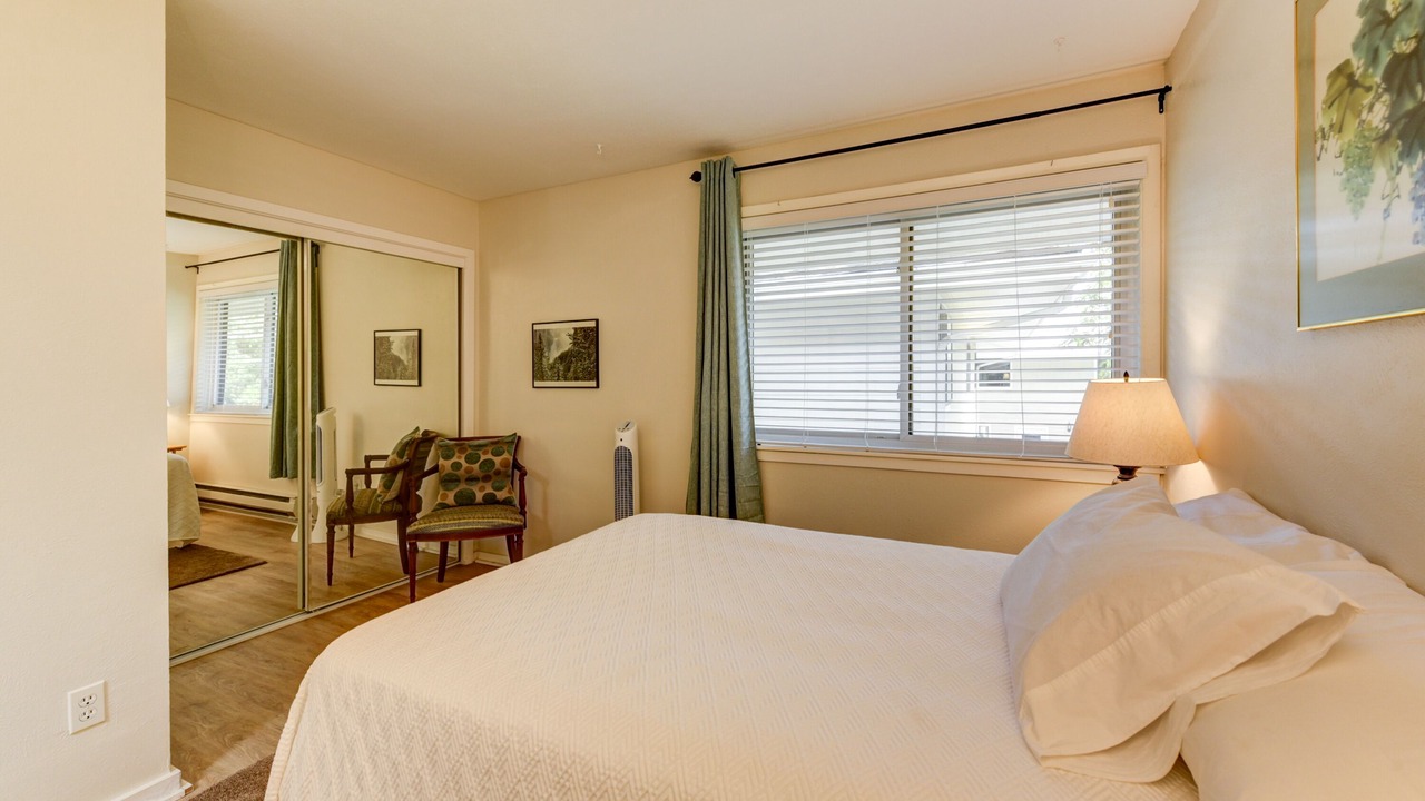 Photo of Bedroom in Downtown