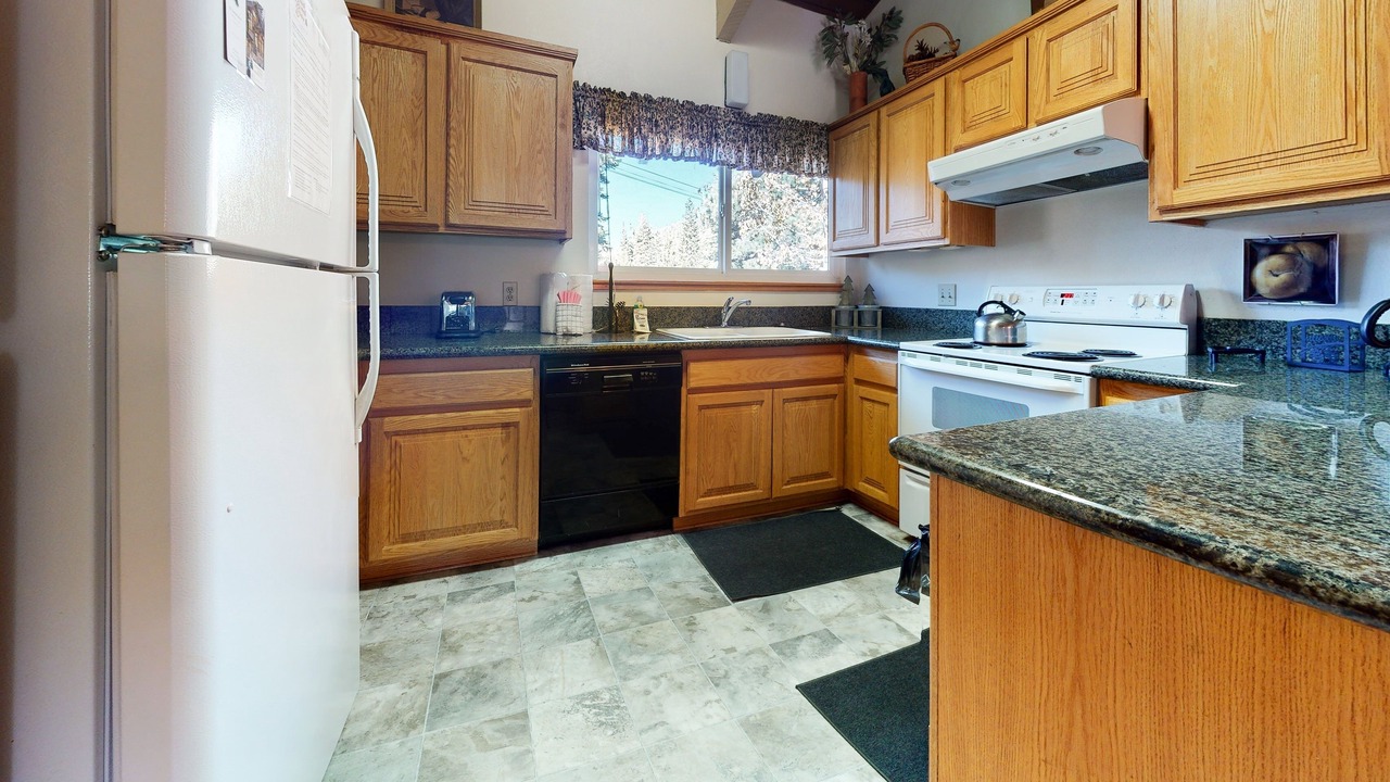 Photo of Bedroom in Mammoth Lakes