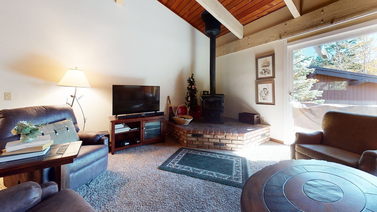 Photo of Bedroom in Mammoth Lakes
