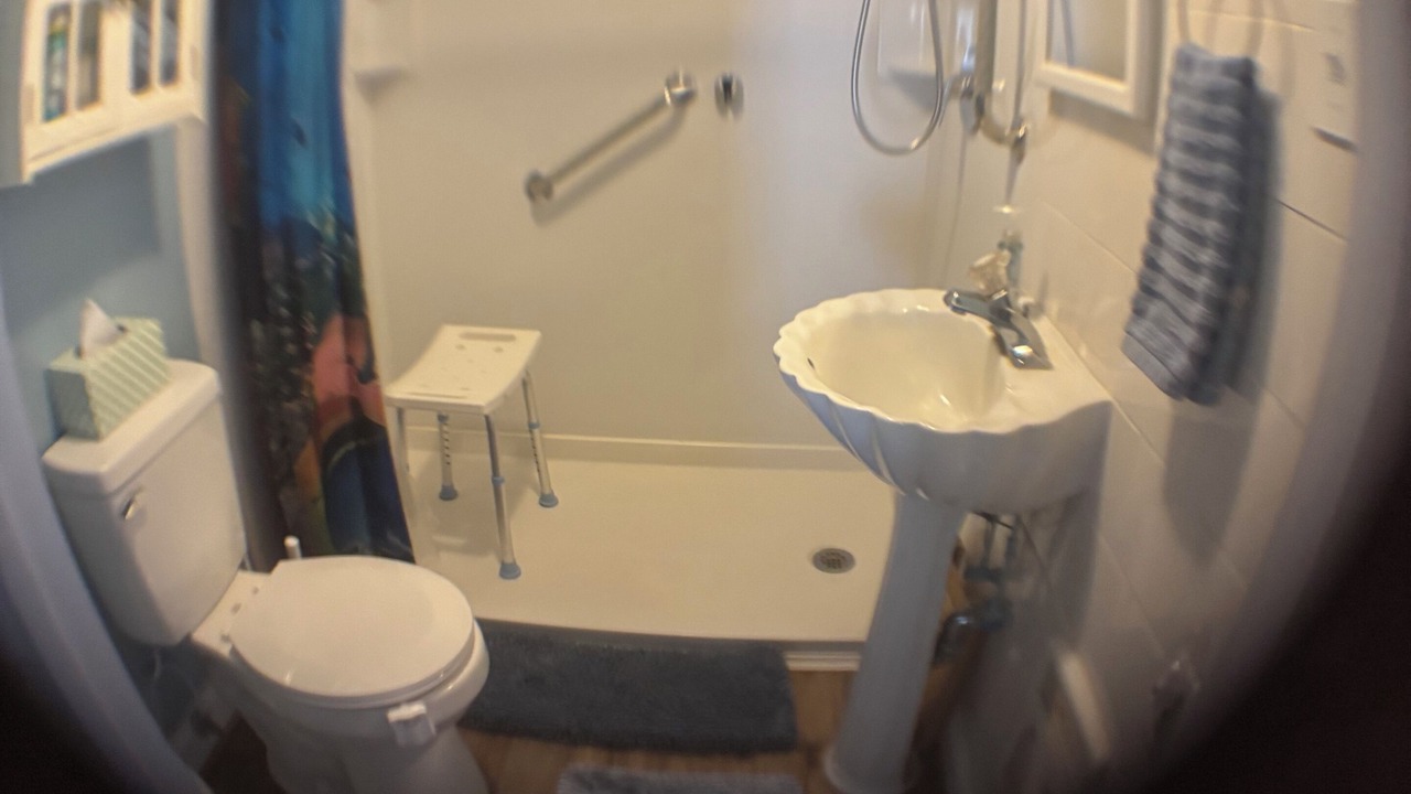 Photo of Bathroom in Colonial Beach