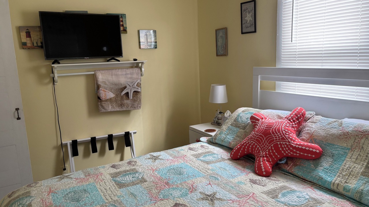 Photo of Bedroom in Colonial Beach