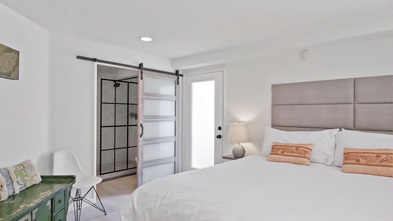 Photo of Bedroom in Marina Peninsula