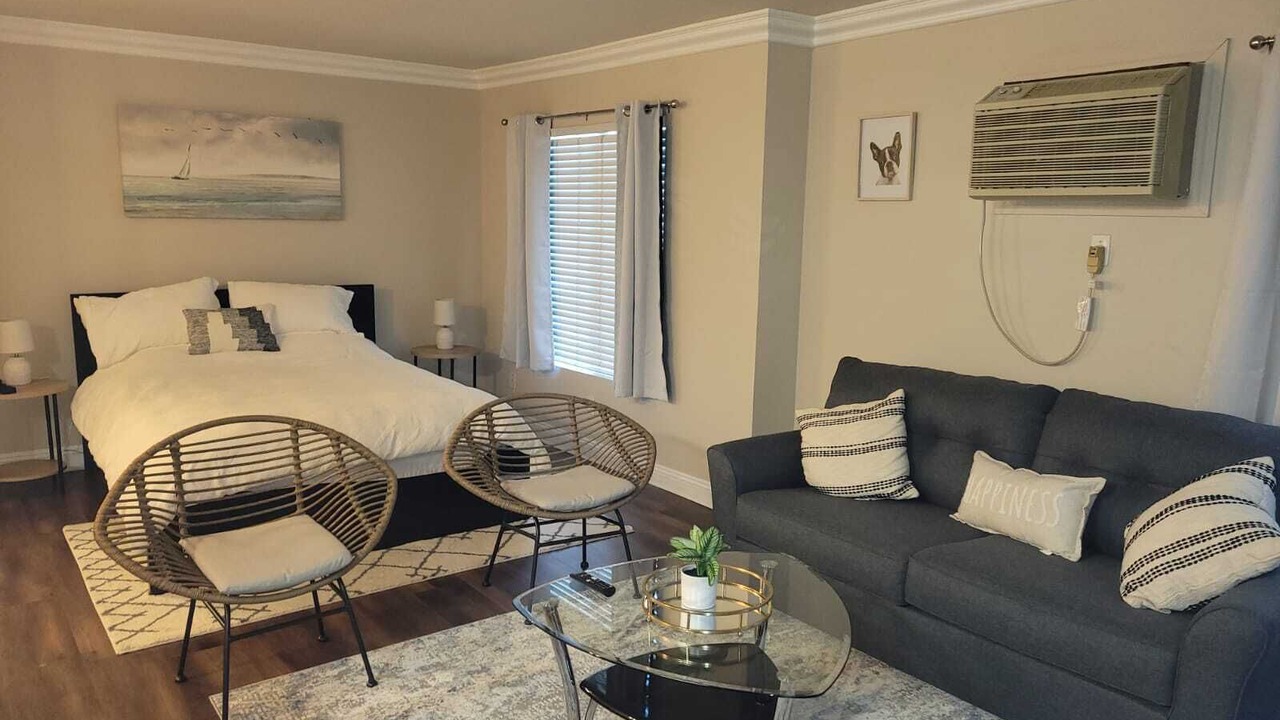Photo of Bedroom in Burbank