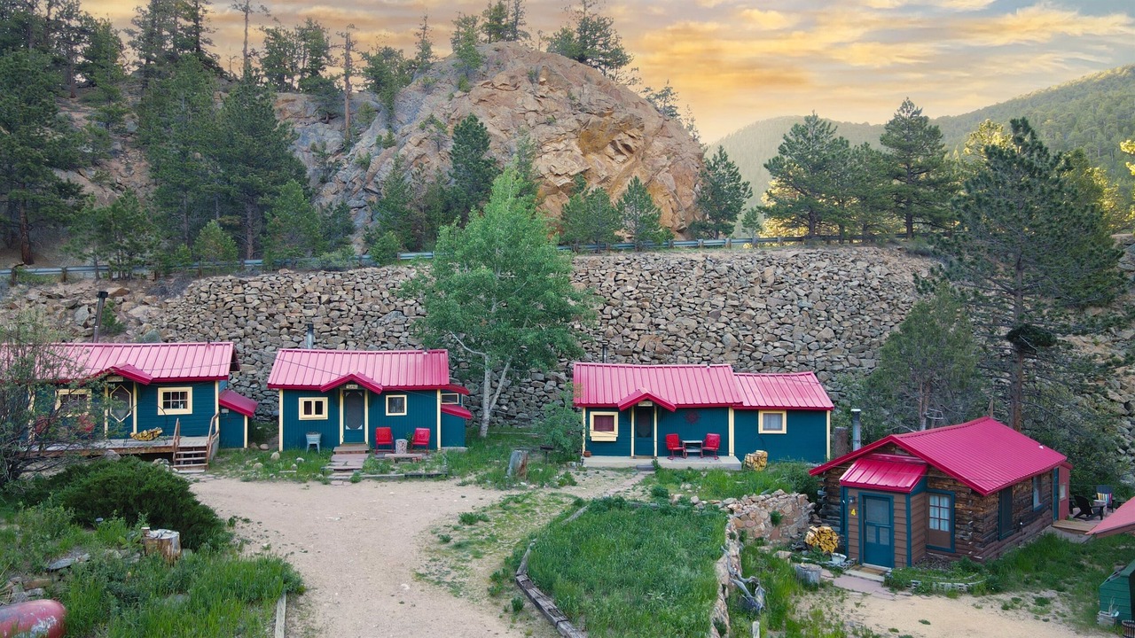 Photo of Others in Lyons