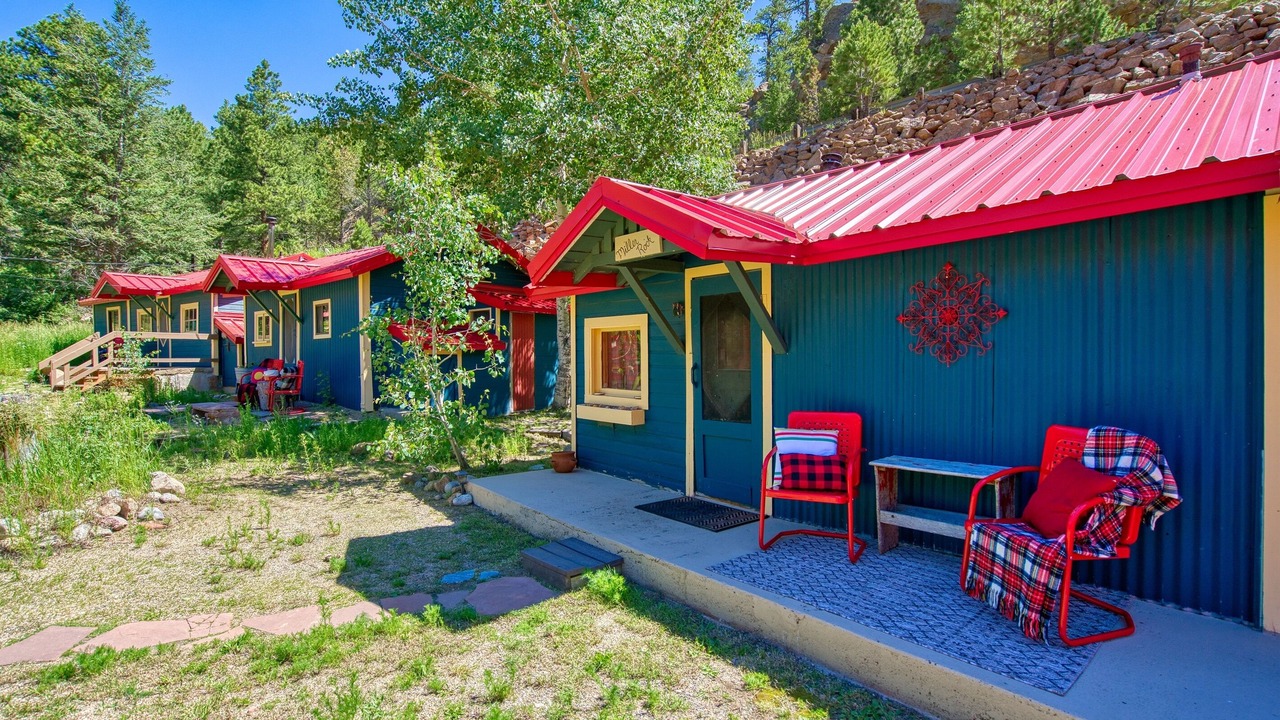 Photo of Outdoor in Lyons