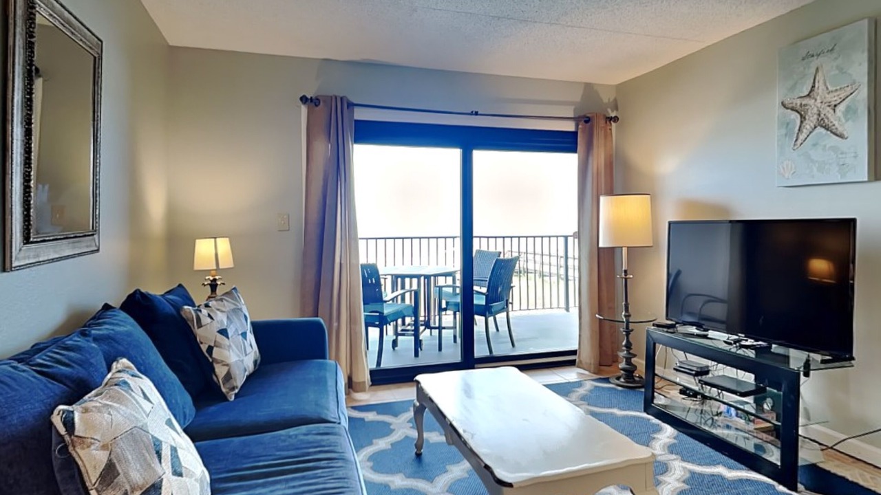 Photo of Livingroom in Ono Island