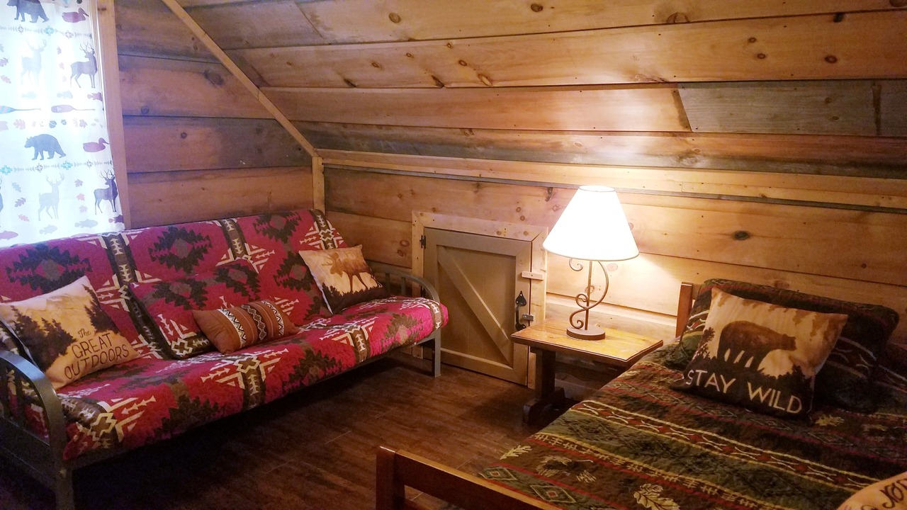 Photo of Livingroom in Oneida