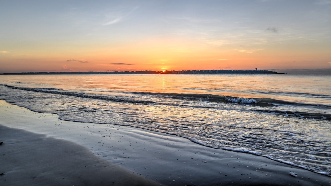 Photo of Others in Melrose on the Beach