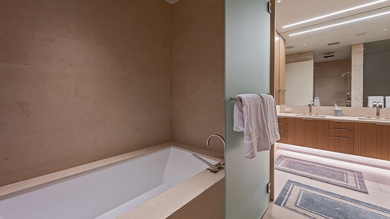 Photo of Bathroom in Ala Moana