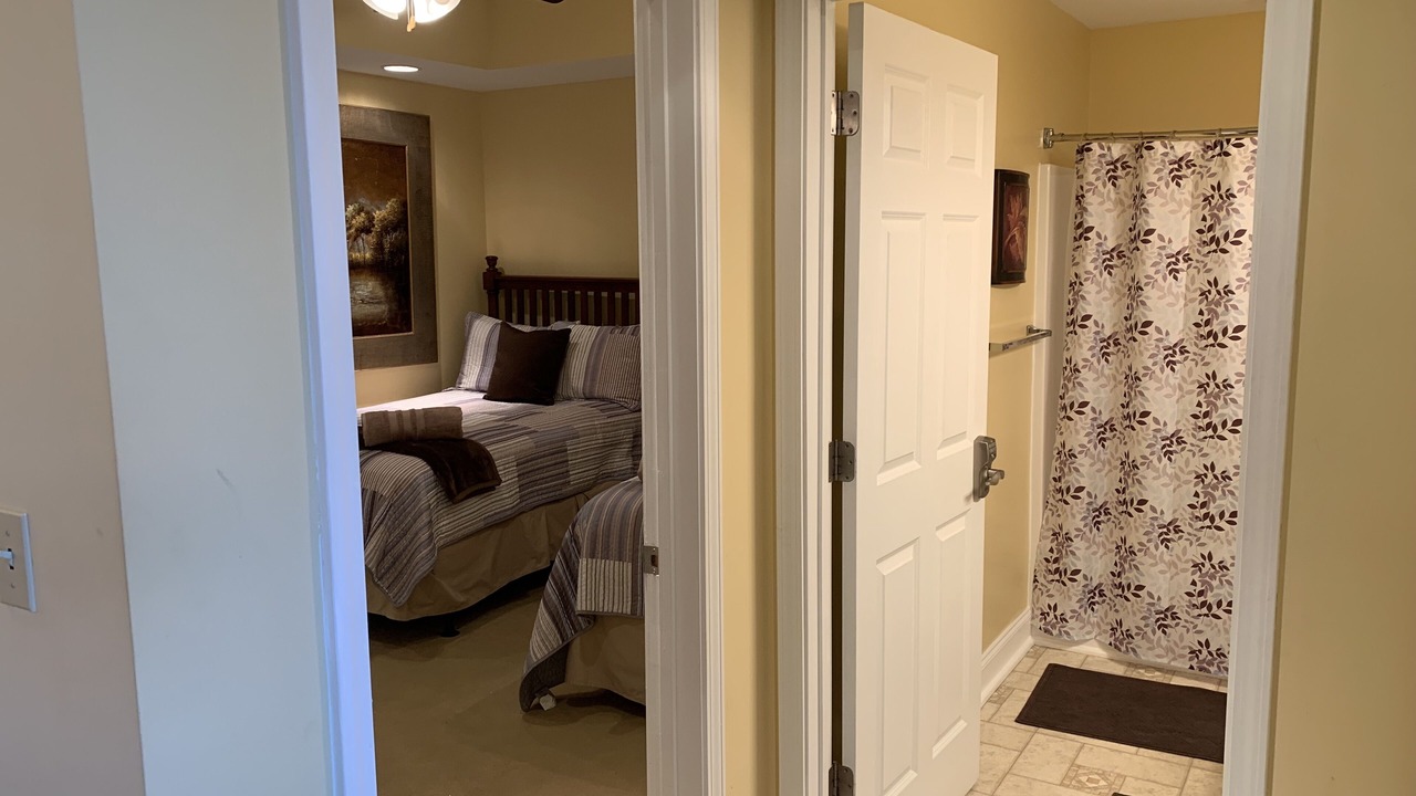 Photo of Bedroom in Bluff City