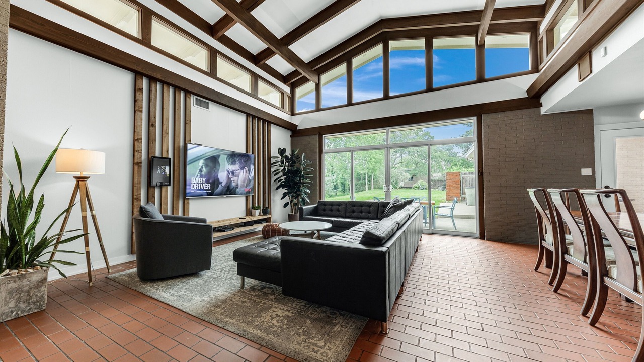 Photo of Livingroom in Bryan