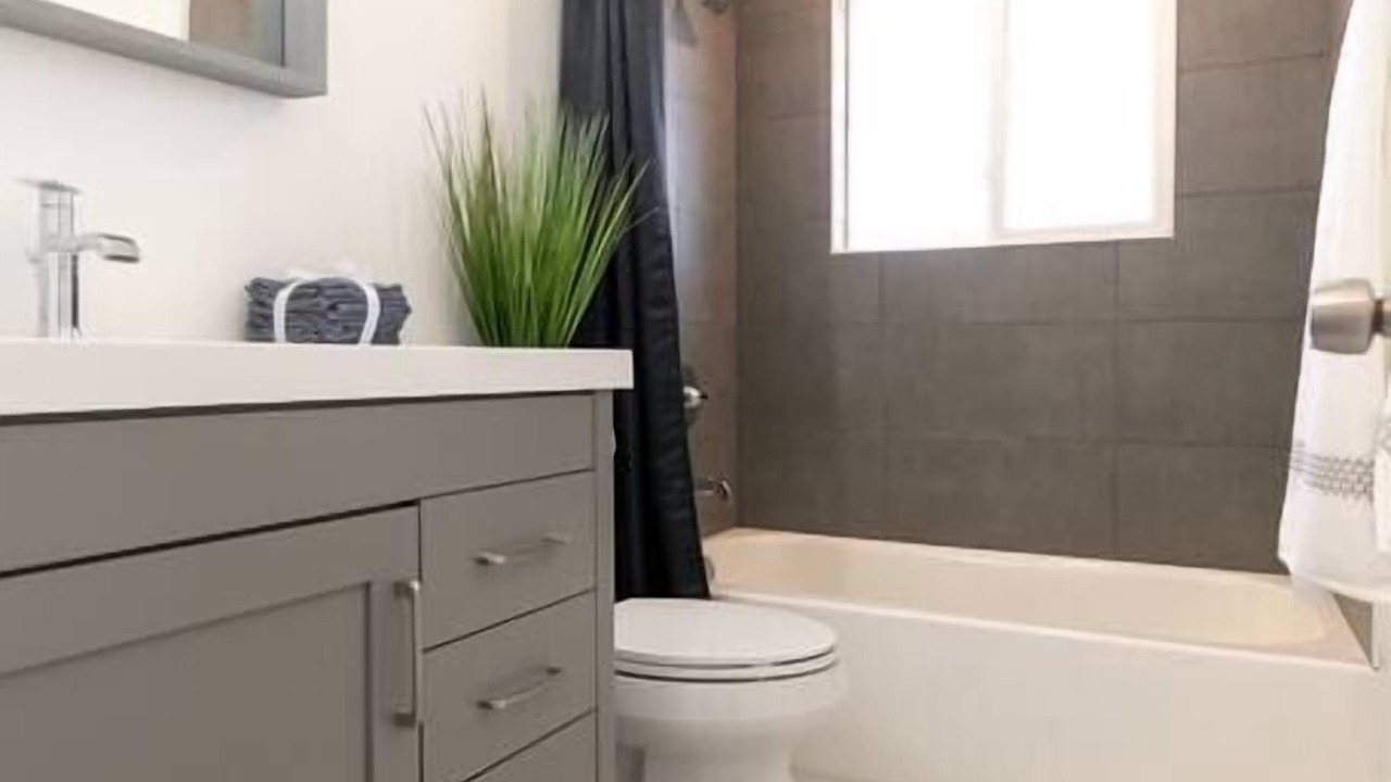 Photo of Bathroom in Allendale Area