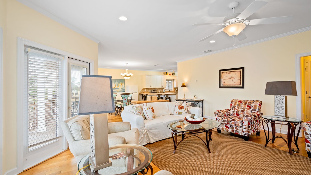 Photo of Livingroom in Audubon Place