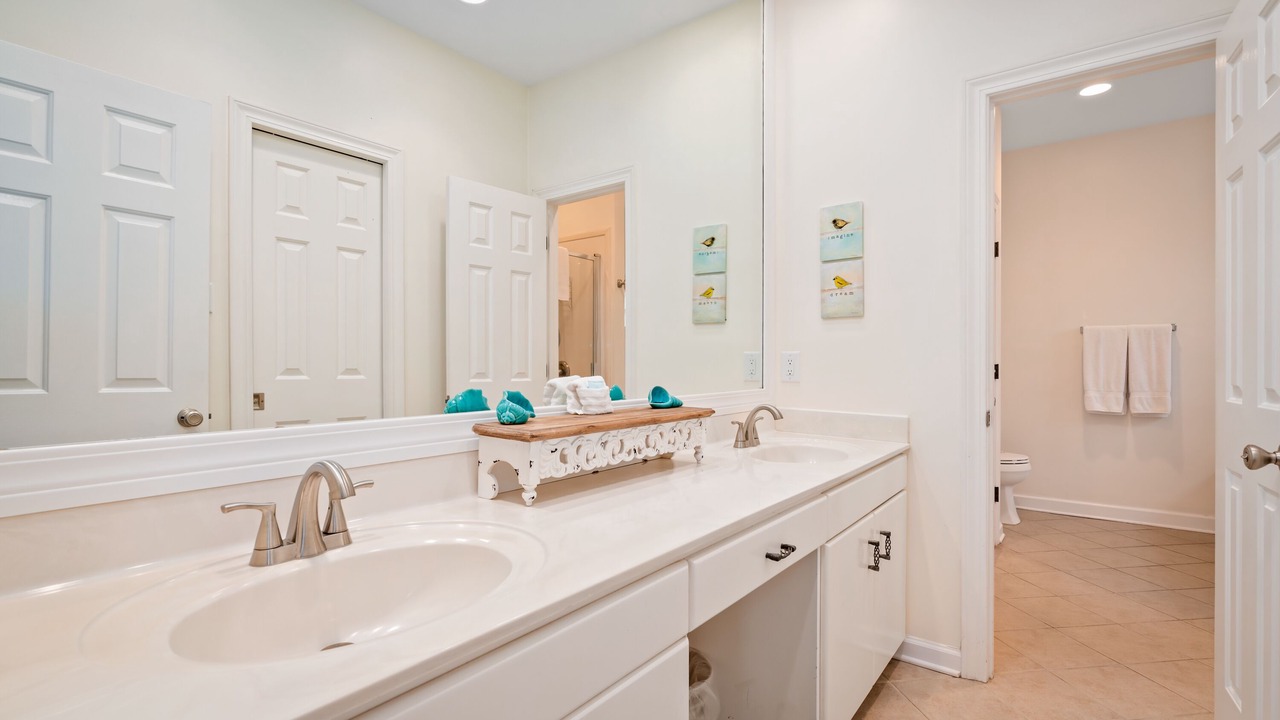 Photo of Bathroom in Audubon Place