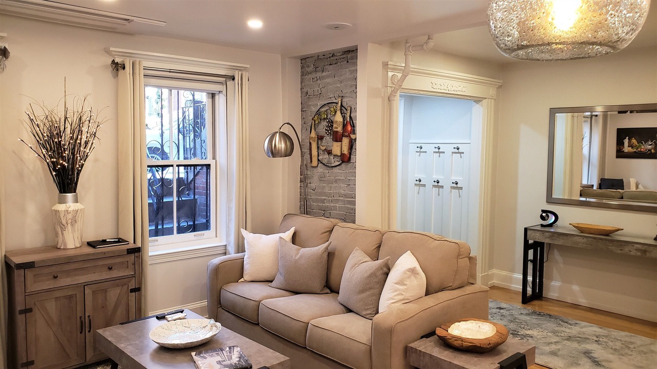 Photo of Livingroom in Shawmut