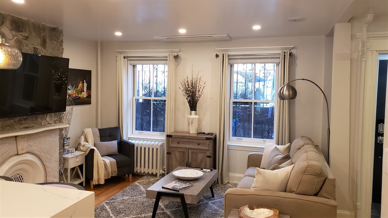 Photo of Livingroom in Shawmut