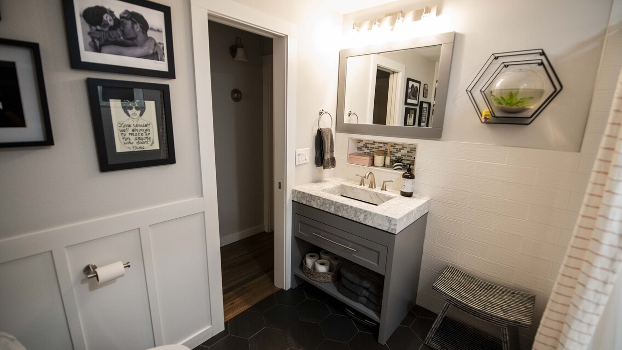 Photo of Bathroom in Panorama Heights