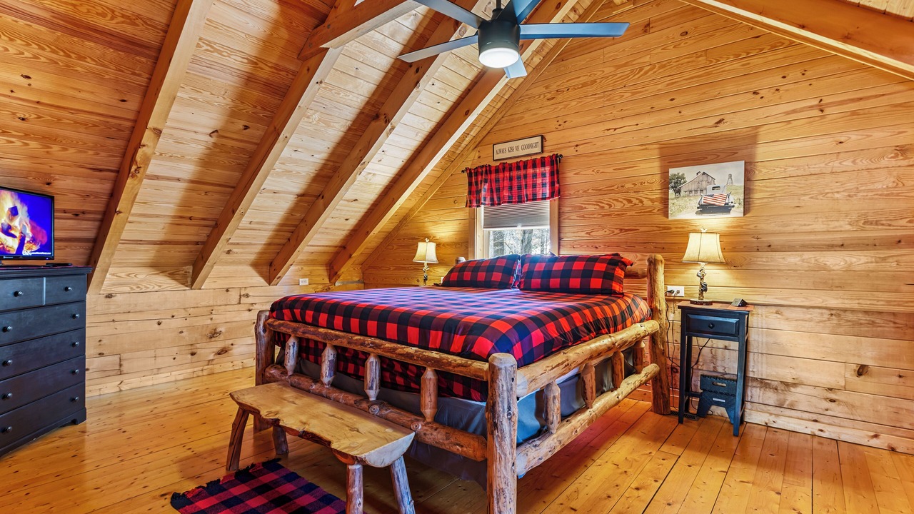 Photo of Bedroom in Knoxville