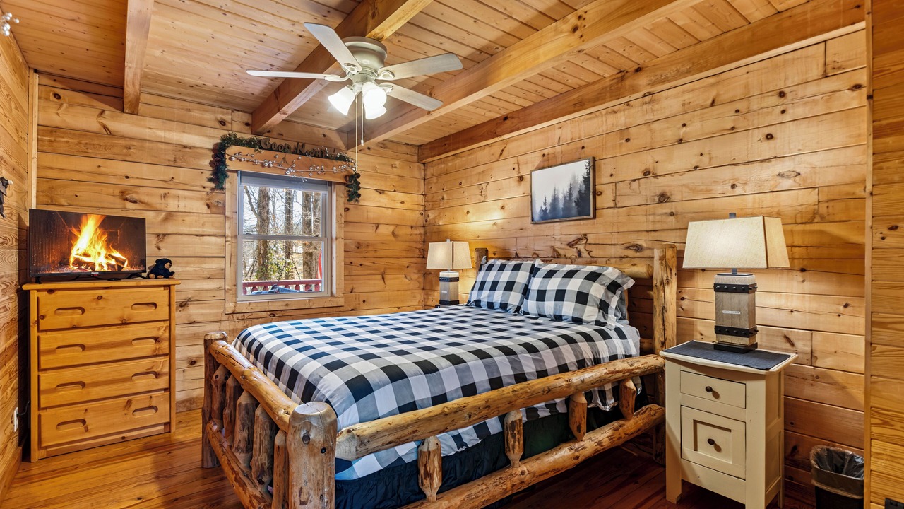 Photo of Bedroom in Knoxville