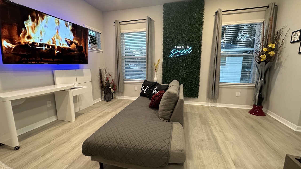 Photo of Livingroom in Northeast Orlando