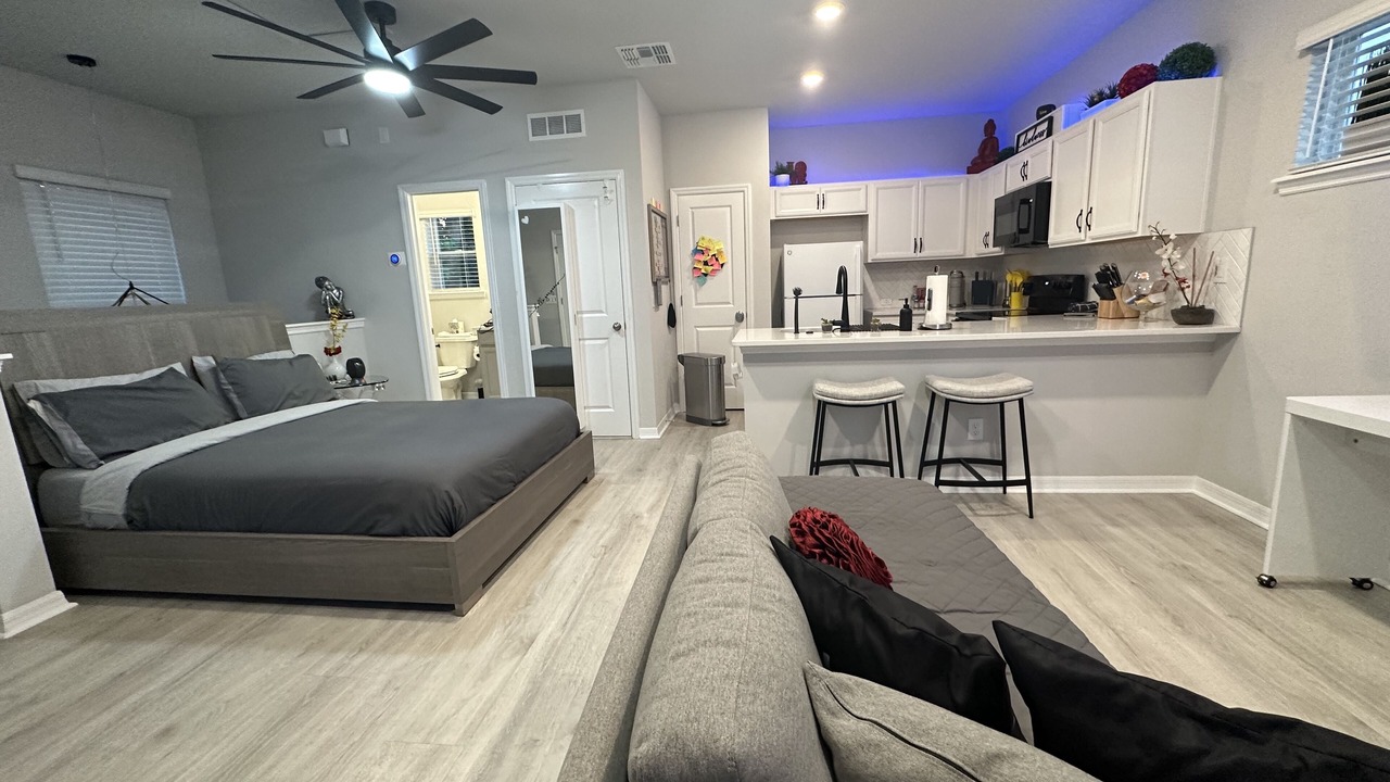 Photo of Bedroom in Northeast Orlando