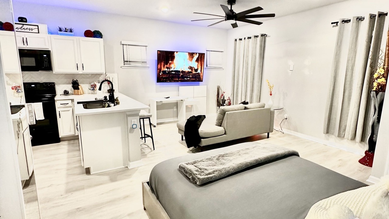Photo of Bedroom in Northeast Orlando