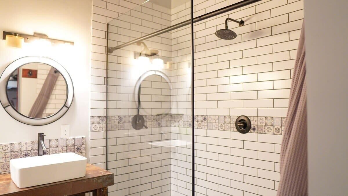 Photo of Bathroom in Niles