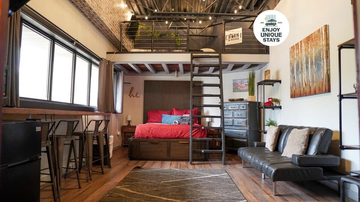 Photo of Bedroom in Niles